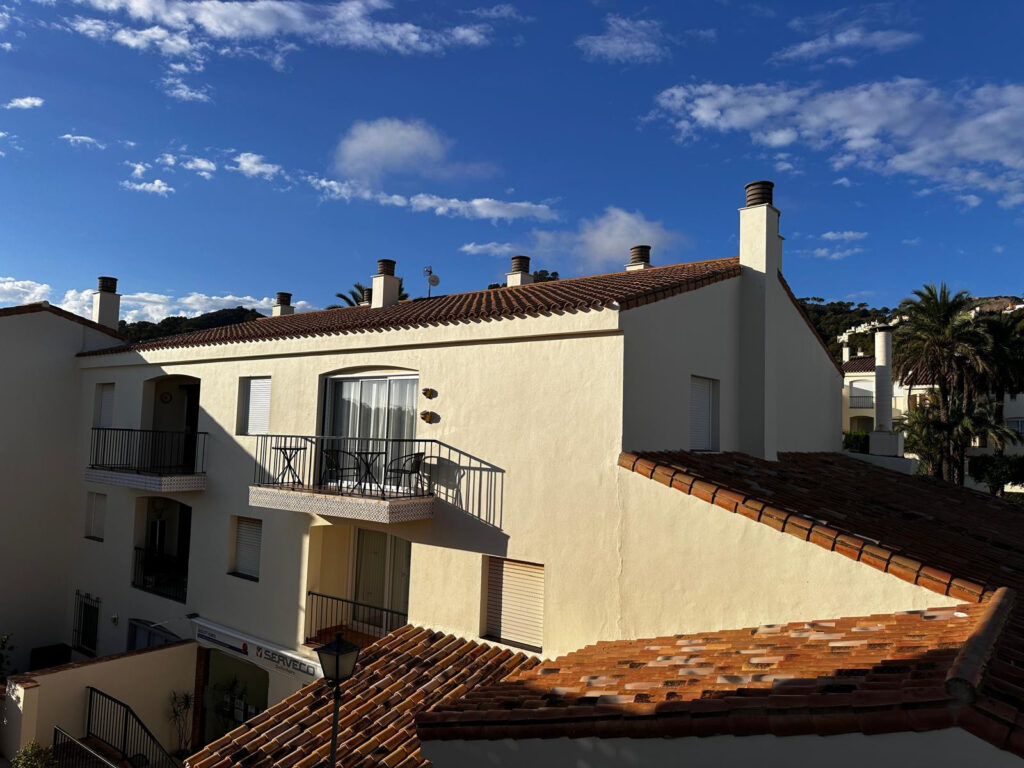 What Makes ProPERLA Facade Coatings Ideal for Spanish Homes?